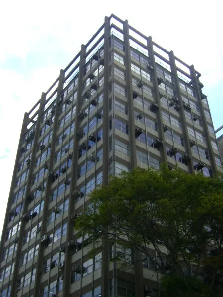 Fernando Arens — Edifício corporativo em Faria Lima, São Paulo